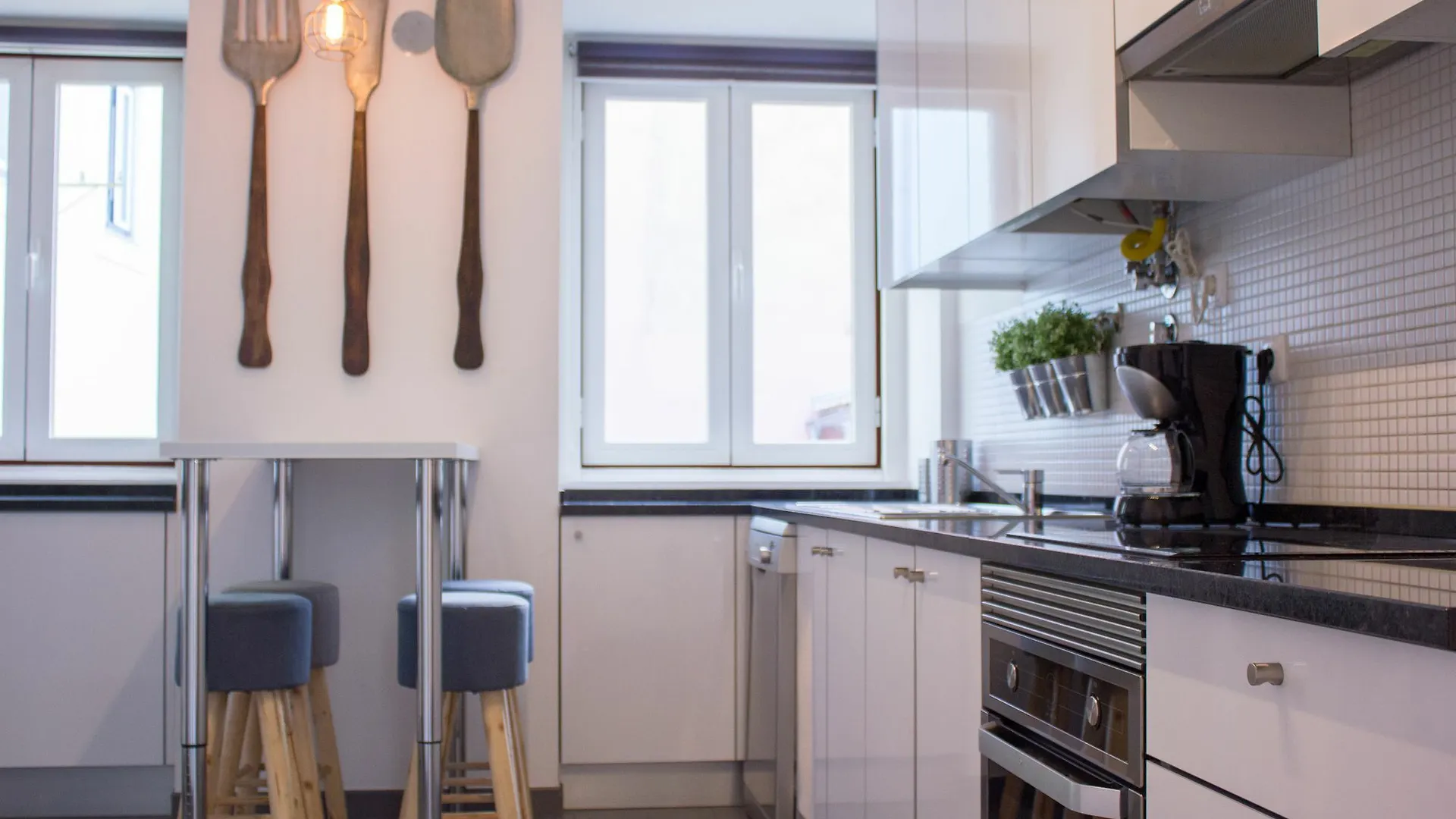Sao Bento Lux By Lu Holidays Lisbon Apartment